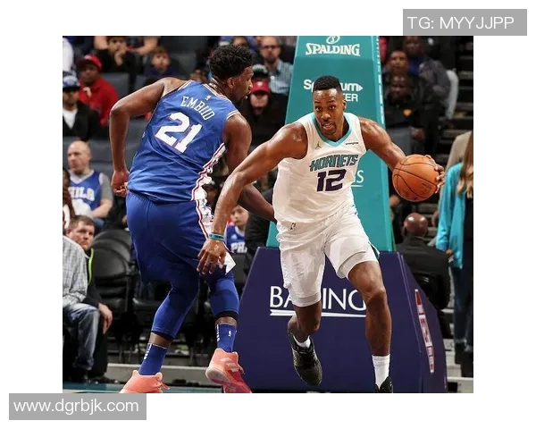 篮板怪兽的传奇之路：从默默无闻到赛场统治者的蜕变与辉煌