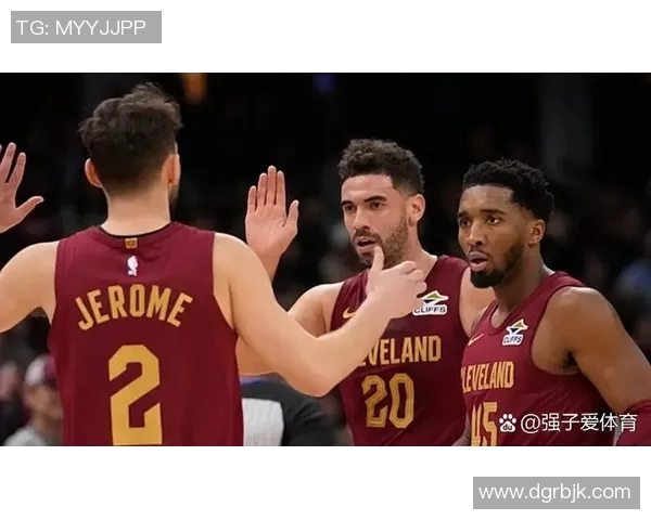 凯尔特人对决骑士的精彩较量揭示了NBA季后赛的激烈竞争与球队实力的较量 凯尔特人对决骑士的精彩较量揭示了NBA季后赛的激烈竞争与球队实力的较量
